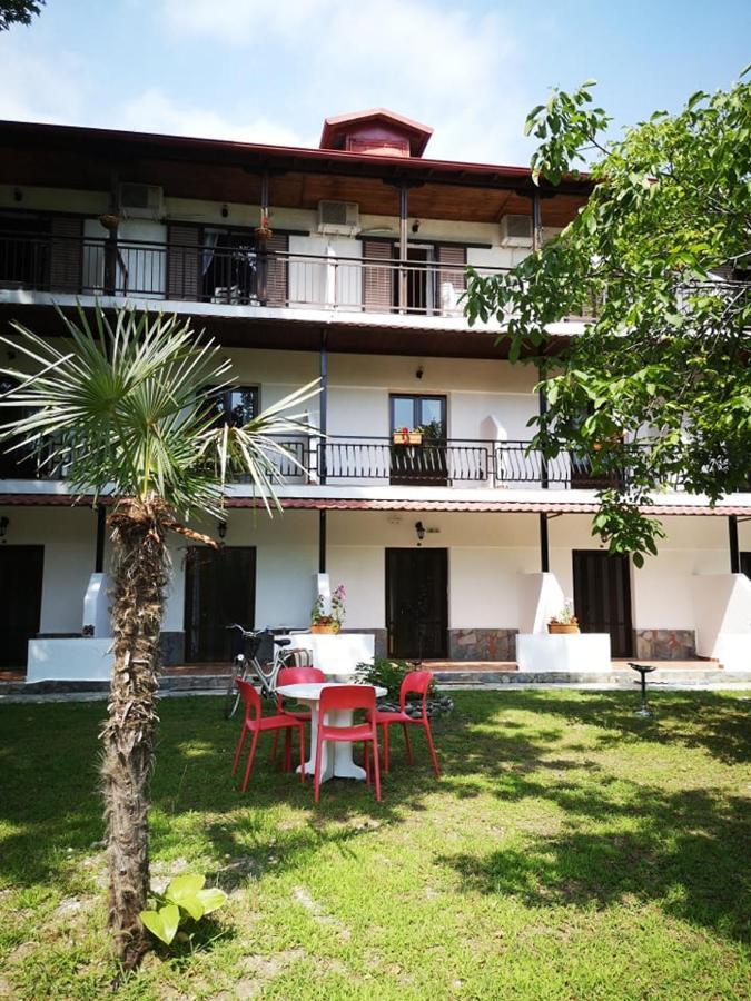 Achillion B&B Paralía Skotínis Exterior foto